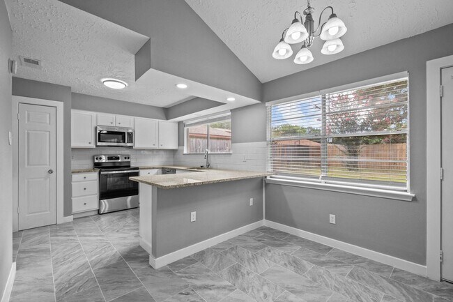 Building Photo - 8122 Swan Meadow Ln