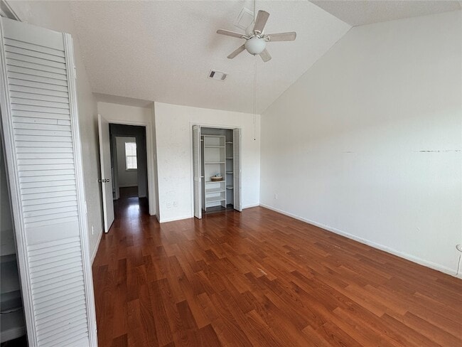 Building Photo - 7700 Creekbend Dr