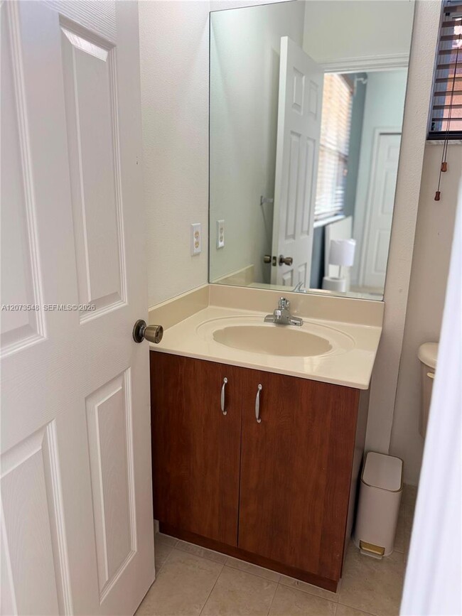 Building Photo - 2700 SW 156th Pl