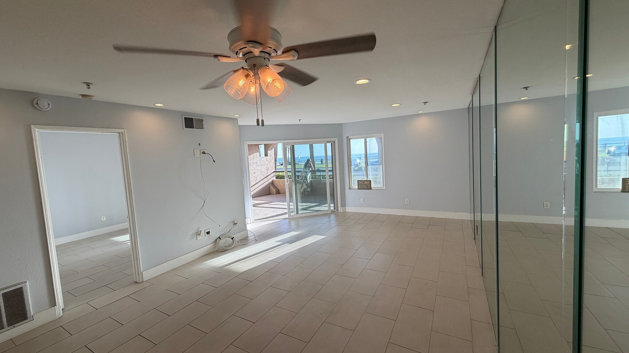 Building Photo - 1200 Pacific Coast Hwy