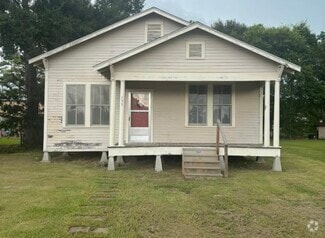 Building Photo - 135 Castille St