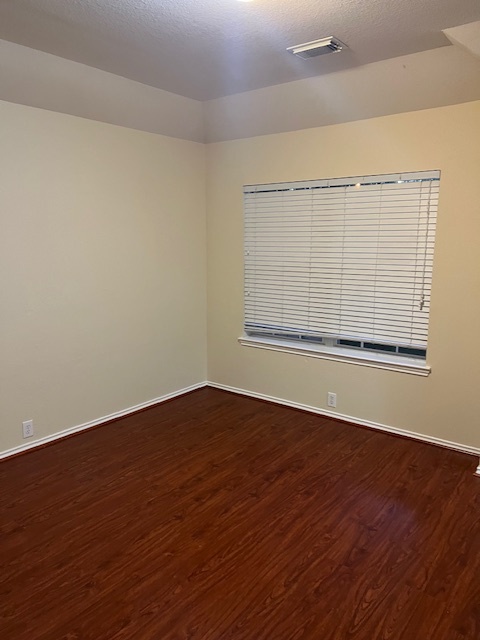 Bedroom#2-upstairs - 2811 Acacia Fair Ln