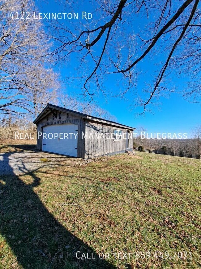 Building Photo - 4122 Lexington Rd