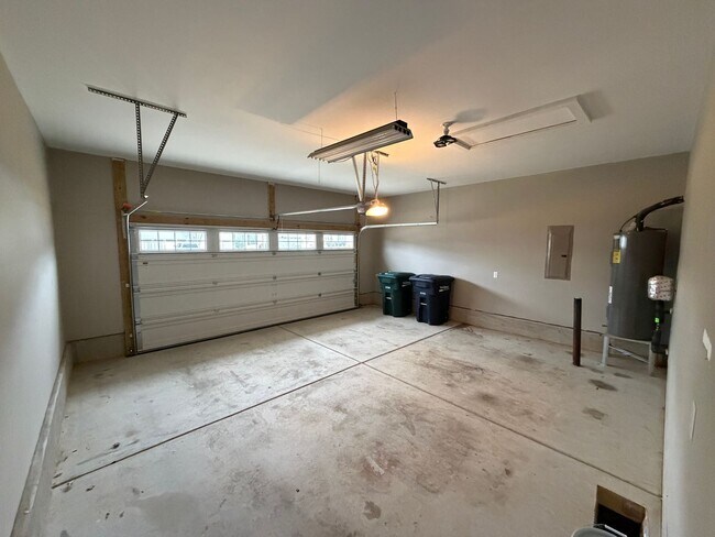 Building Photo - Troutman Area - 3 BR / 2 BA + Garage