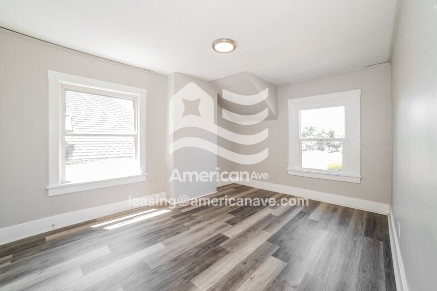 Building Photo - 2200 N Wisconsin Ave