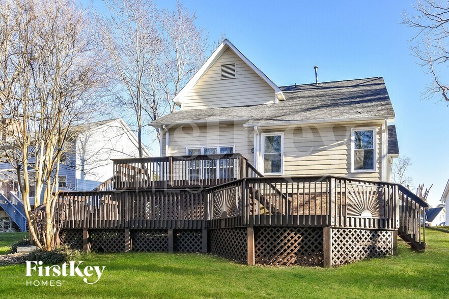 Building Photo - 5620 Poplar Hill Ct
