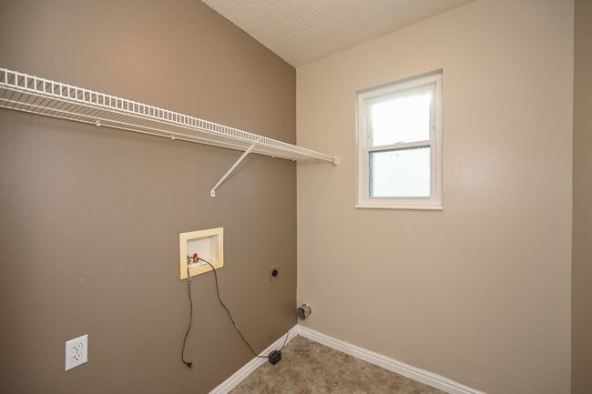 Building Photo - Great Family Home in Excellent Location!