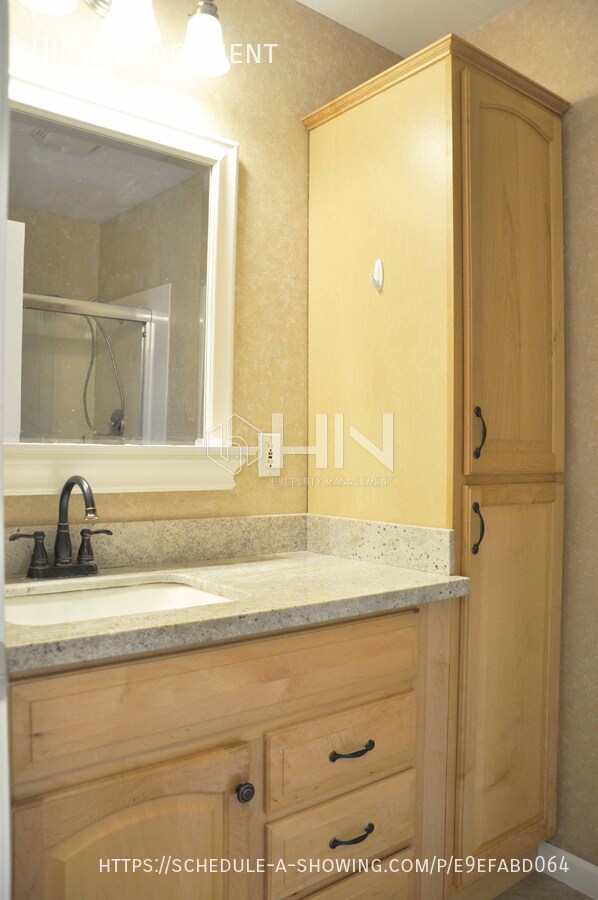 Building Photo - 2198 Goldcrest Cir