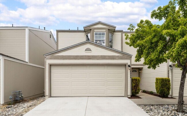 Building Photo - 4036 Village Dr