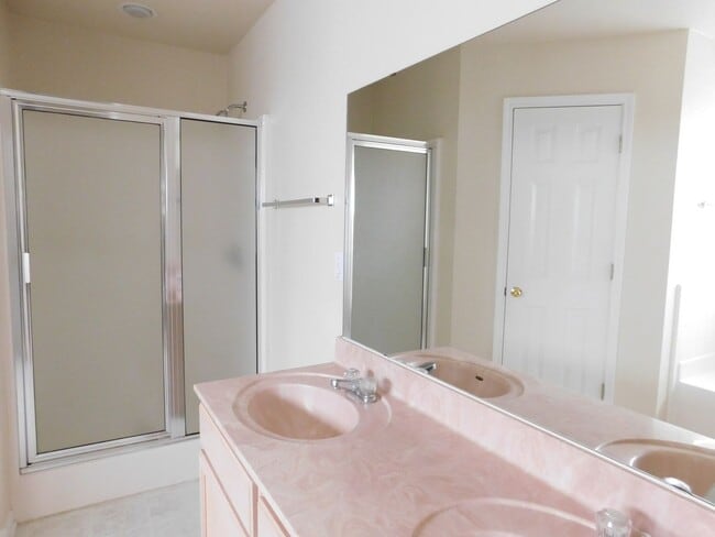 Building Photo - 1704 Granex Dr
