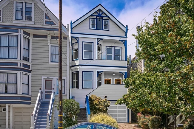 Building Photo - Noe Valley: Remodeled Top Floor Bi-Level Apartment w/ Views & Shared Yard