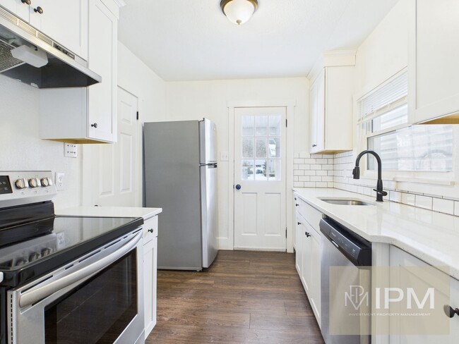 Building Photo - Bright & Inviting 3 Bedroom, 1 Bath Single Family Home in Upper Dauphin School District!