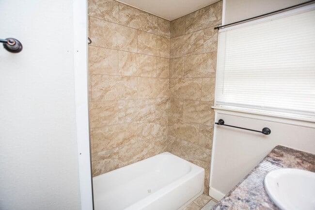 Building Photo - 2702 38th St