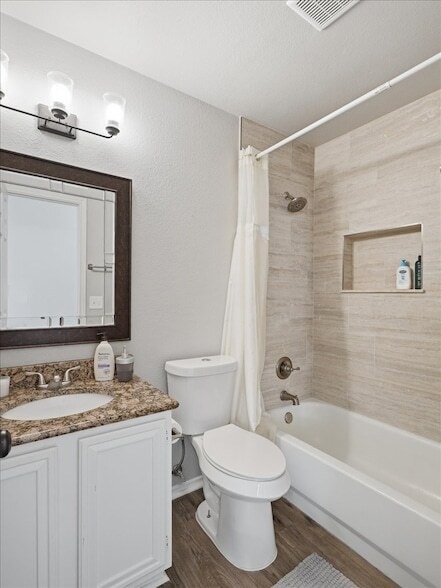 Building Photo - 1316 Pelham Ln