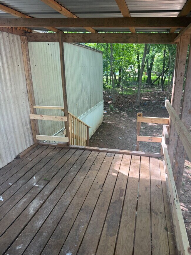 Building Photo - 3 Bedroom 2 Bath Singlewide in Tanglewood Park Madison Heights (Amherst County).