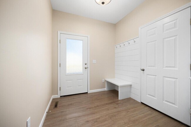 Building Photo - 3 BR / 2 Bathroom BRAND NEW Construction in Washington, IL