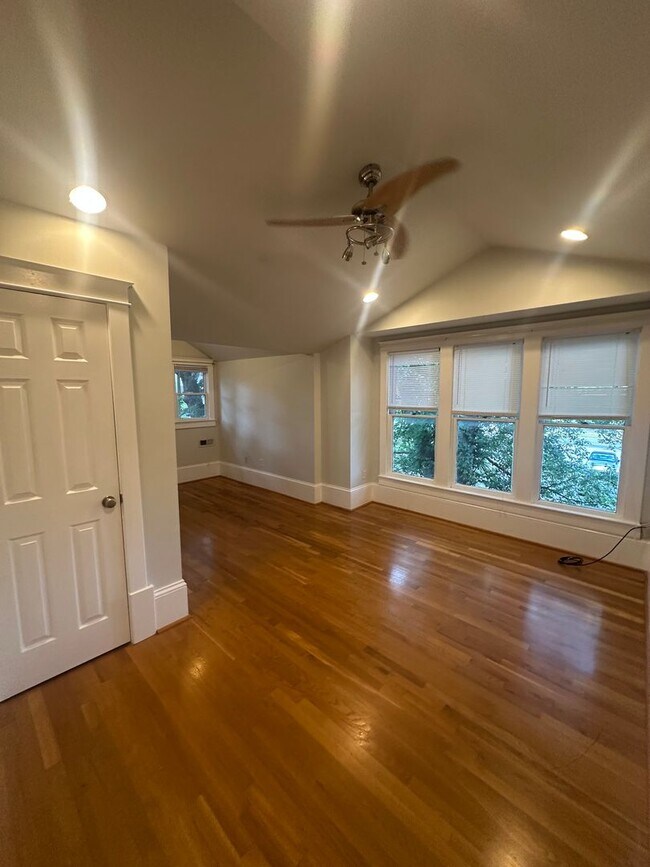 Building Photo - 4508b Park Ave, Nashville TN 37209 *Leasin...