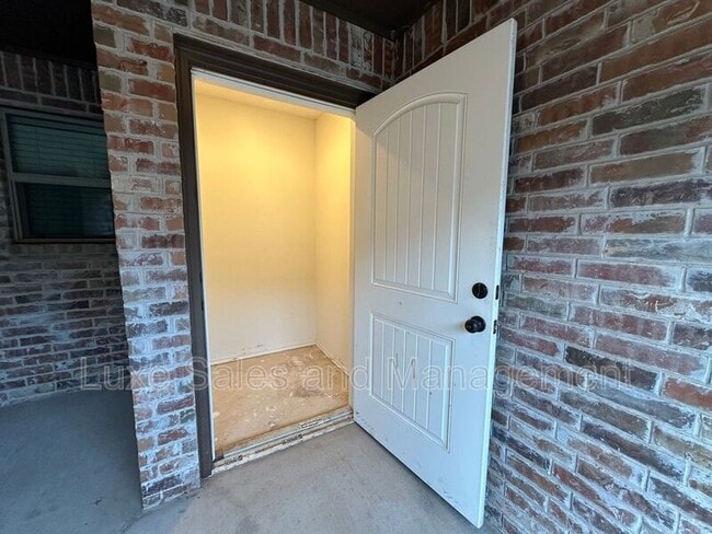 Building Photo - 412 Chalk Hill Ct