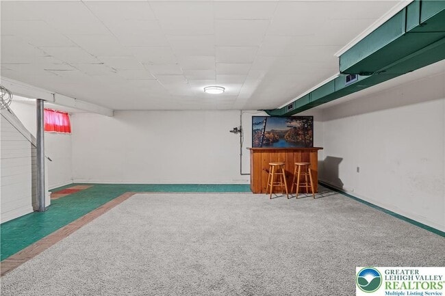 Building Photo - 732 N St Lucas St