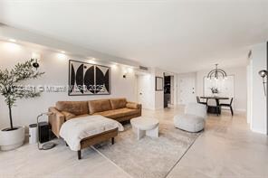 Building Photo - 3140 S Ocean Dr