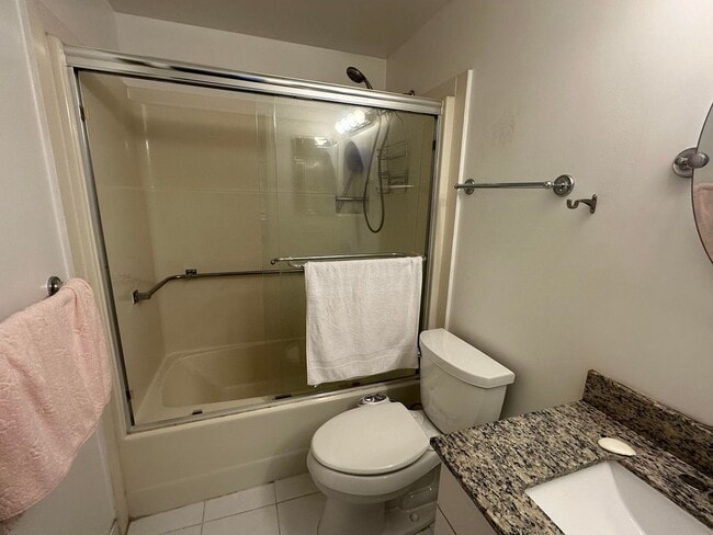Building Photo - Beautiful 1BR Condo @ Opera Plaza with Amenities, Pool, Gym & Parking!