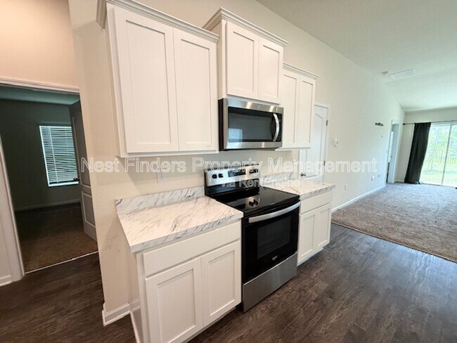 Building Photo - 8118 Meadow Walk Ln