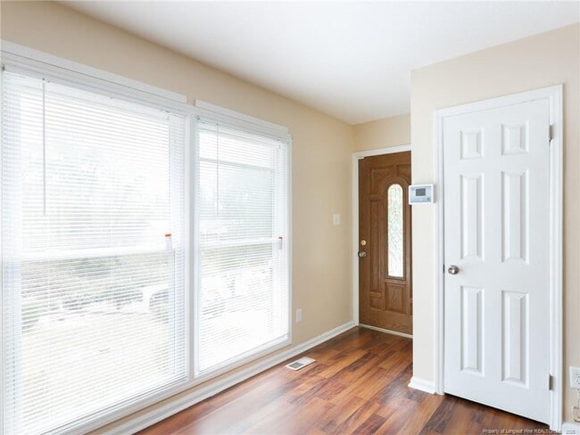 Building Photo - 308 McFadyen Dr
