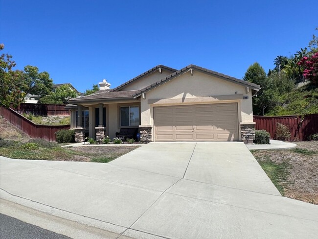 Building Photo - Charming Single-Story Rental in Canyon Cre...