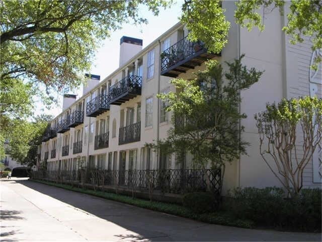 Galleria Mid-Rise - 2333 Bering Dr