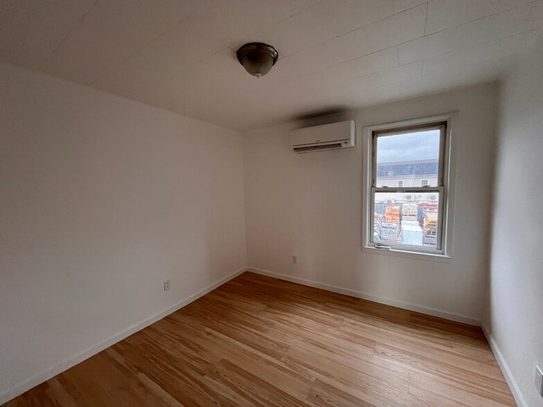 Building Photo - 9150 121st St