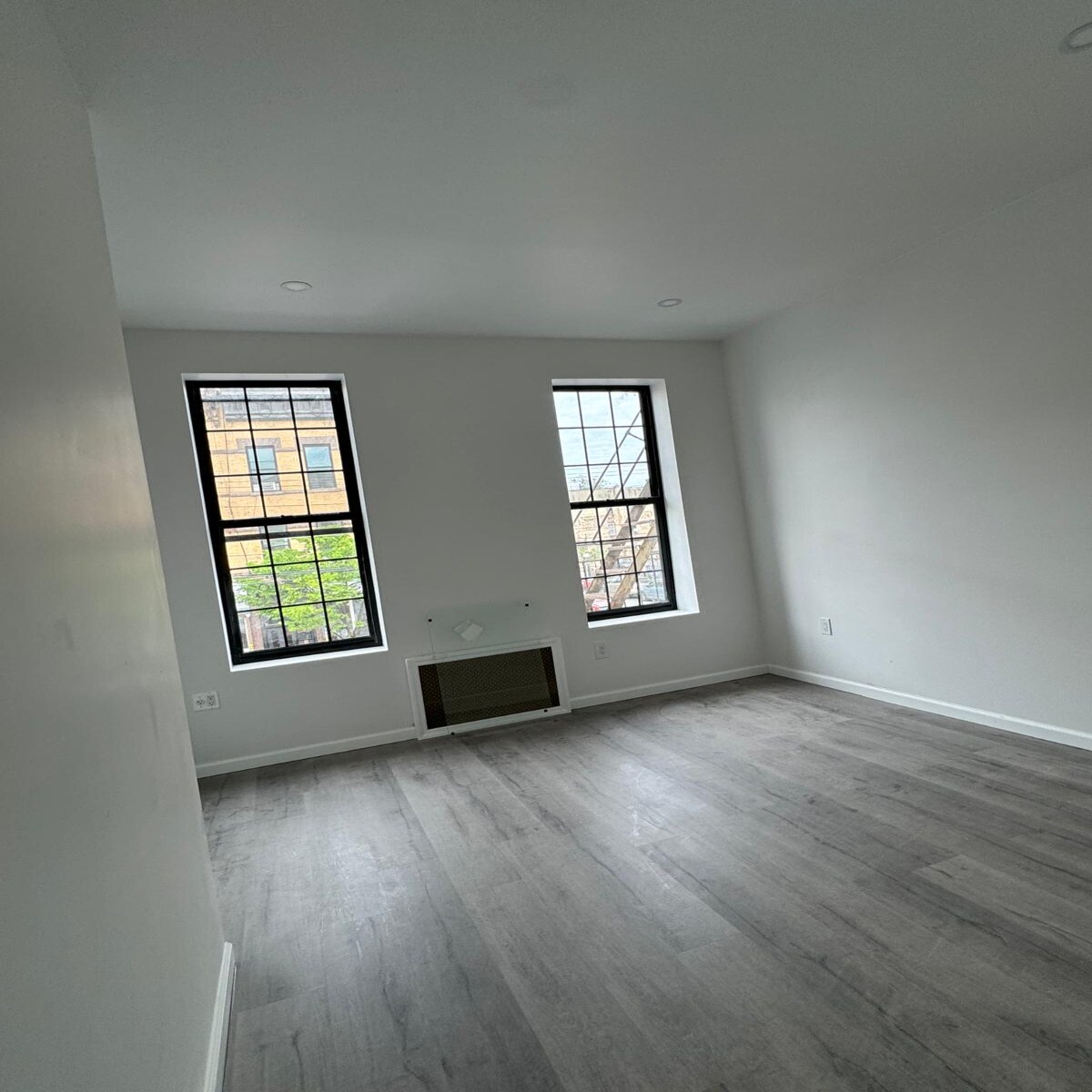 Building Photo - 260 Wyckoff Ave