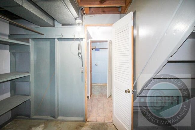 Building Photo - Beautiful and Spacious 3 Bedroom / 2 Bath ...