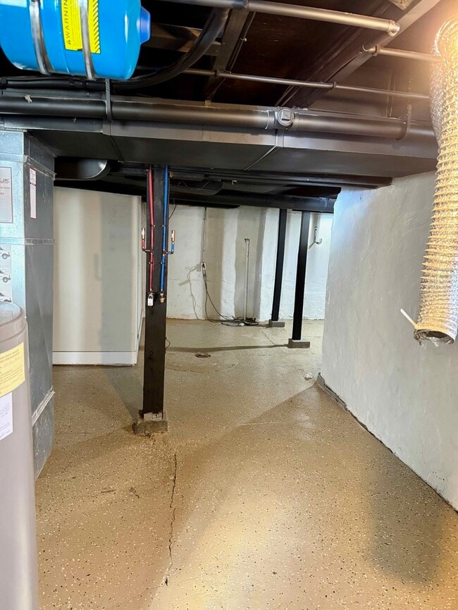 Building Photo - Beautifully Renovated 3 Bed 1 Bth Home in Webster Schools