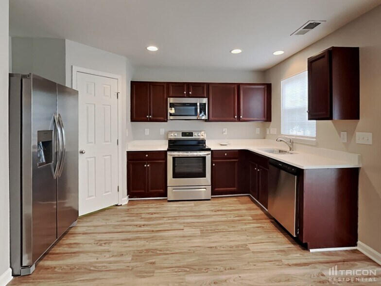 Building Photo - 3803 Archer Notch Ln