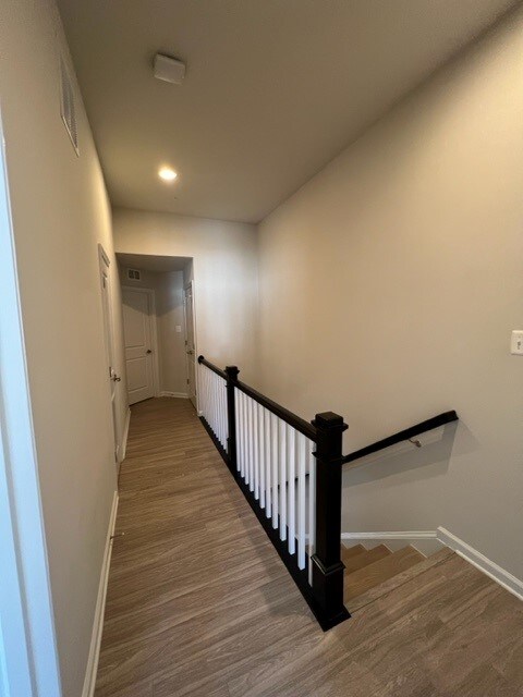 Building Photo - 7804 Rosella Ln