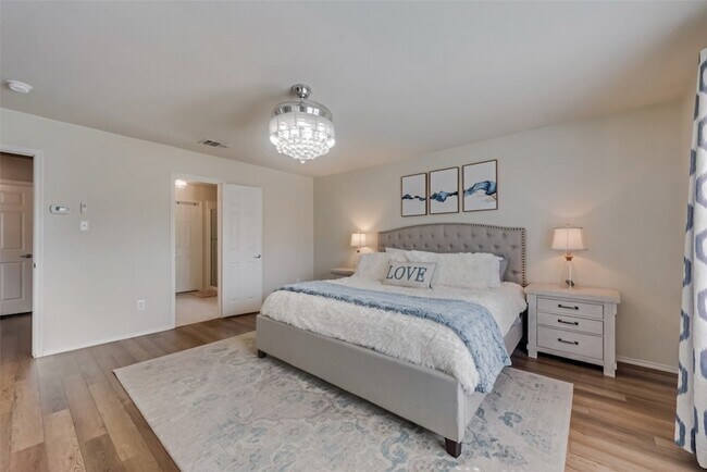 Building Photo - 9805 Tanglebrush Dr