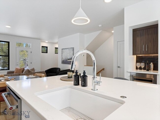 Building Photo - 166 Bridger Mdw Trl