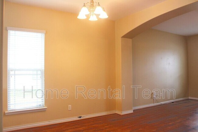 Building Photo - 122 Lake Pointe Dr