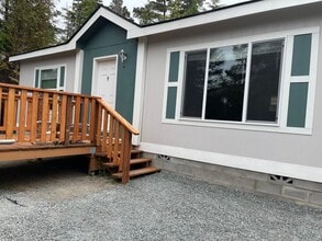 Building Photo - 2168