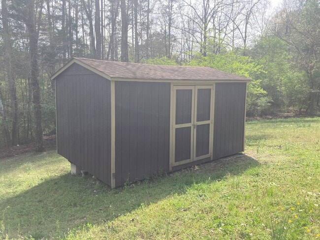 Building Photo - Cozy 3/2 House in East Rome- $1,695