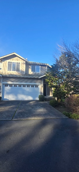 Building Photo - 4020 Shelby Rd