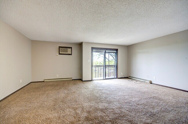 Building Photo - 2224 Oneida St