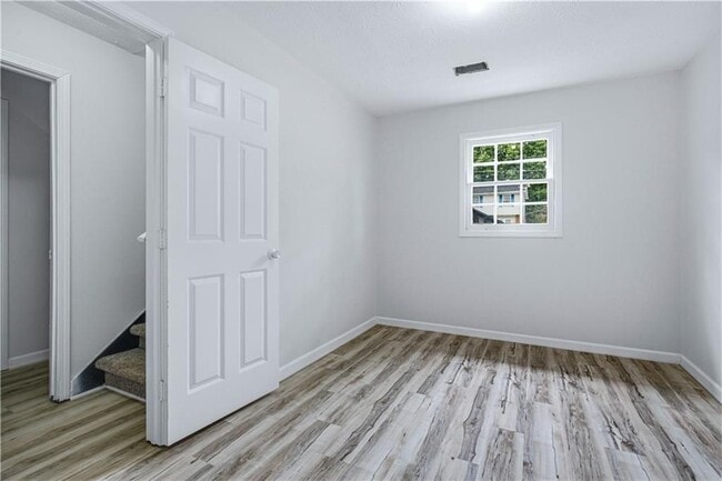 Building Photo - 1600 Sugar Plum Dr SW