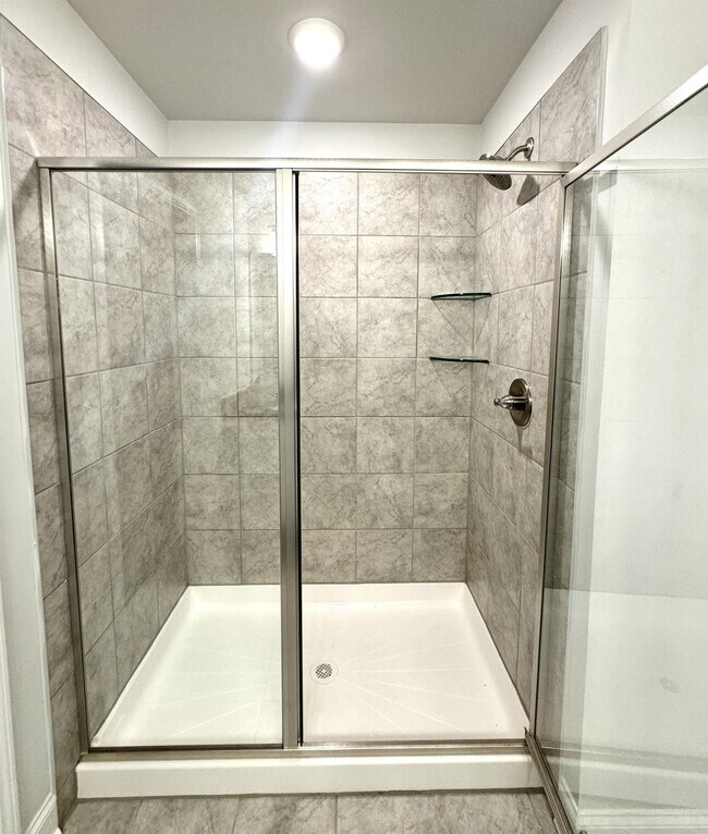 Building Photo - 588 Amarante Cir