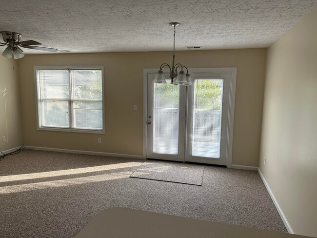 Building Photo - 1021 Excel Ct