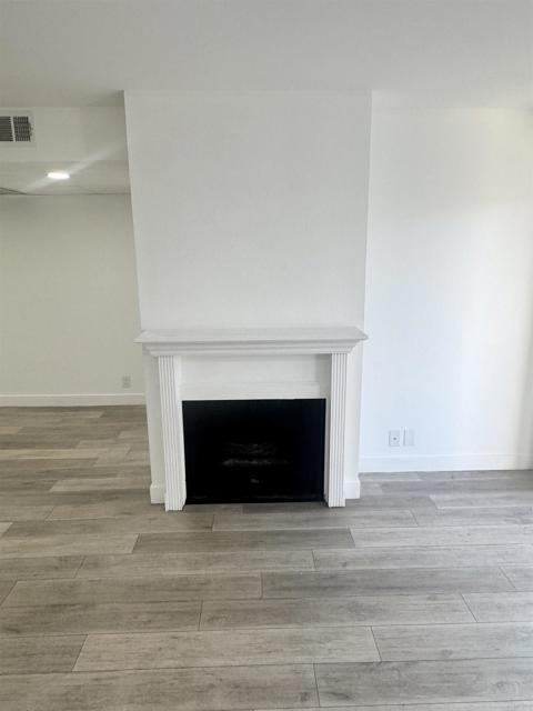 Building Photo - 1550 N Fuller Ave