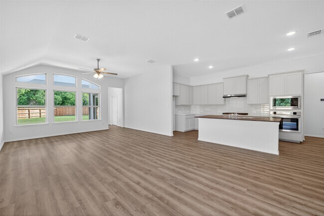 Building Photo - 6214 Severson Lake Ct