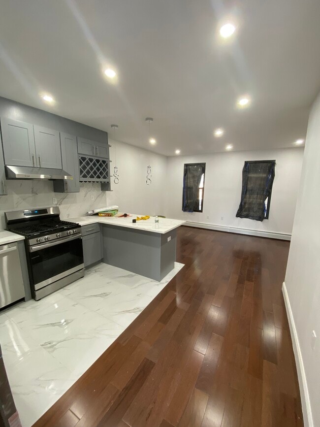 Building Photo - 3129 14th St