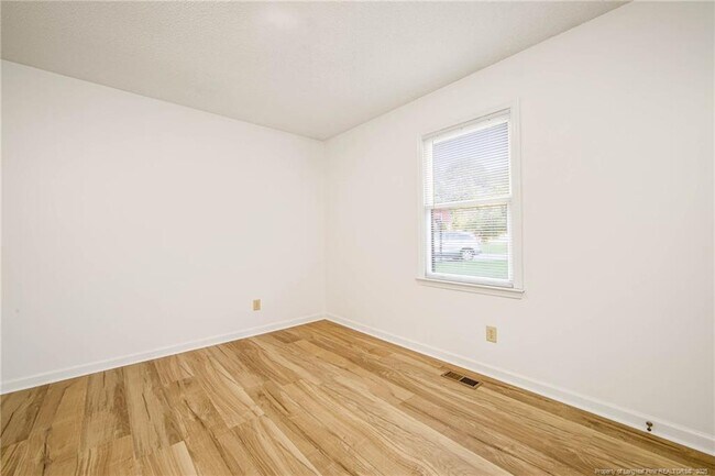 Building Photo - 7010 Medway Ct