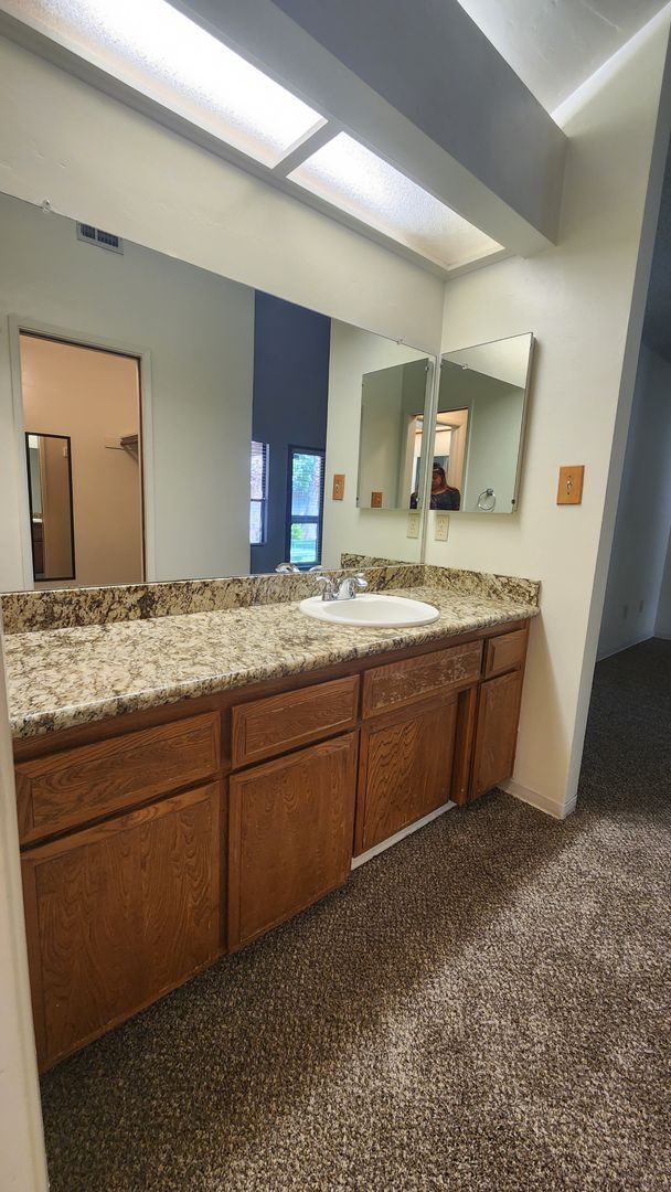 Building Photo - 3509 Rosemary Ct